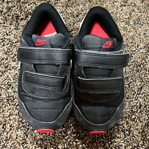 Nike toddler shoes